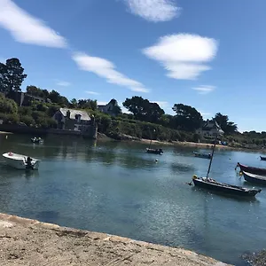 200 M De La Mer Couette-café